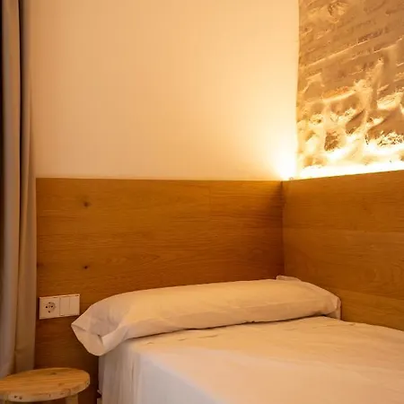 Design House With Swimming Pool Near The Sea شقة *